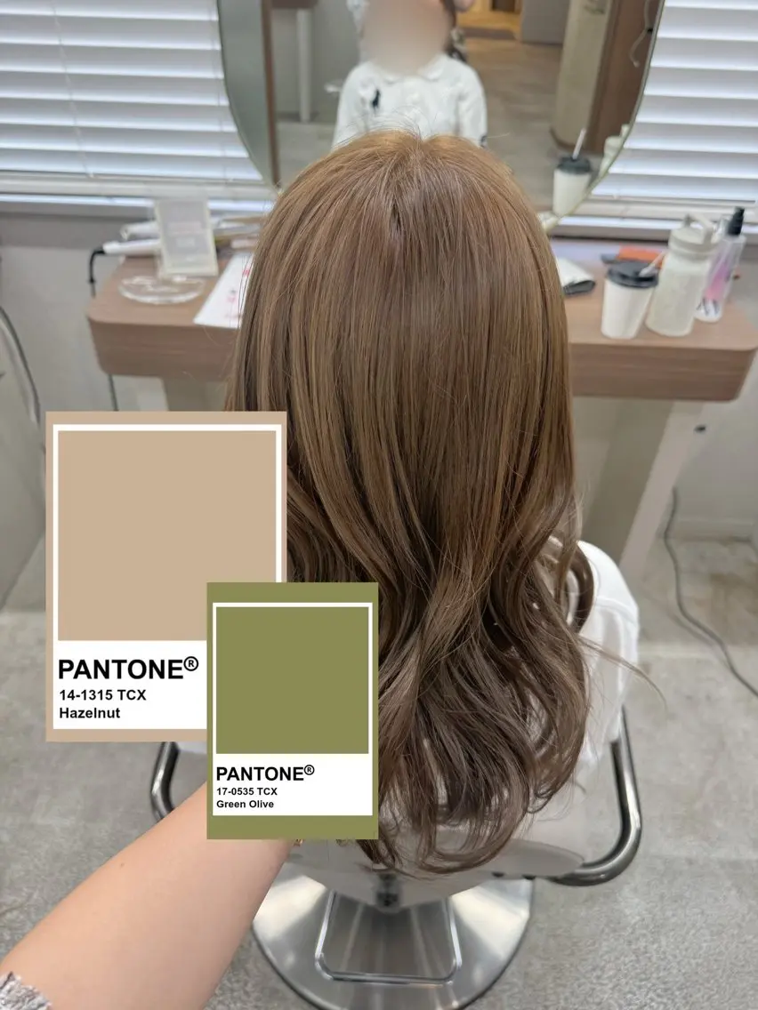 ロング カラー ベージュカラー 透明感カラー オリーブベージュ オリーブカラー カット ヘアカラー トリートメント 結べるレイヤー/ 透明感カラー/和奏のヘアスタイル