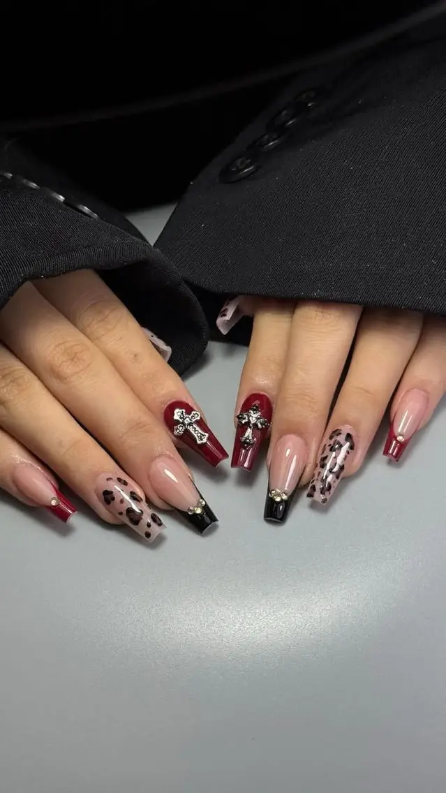 ネイル アートネイル フレンチネイル ジェルネイル キラキラネイル 韓国ネイル ハンドネイル ICE Nailsのネイルデザイン
