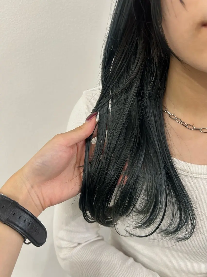 カラー kotoha .のヘアスタイル