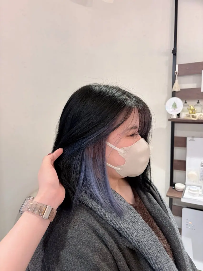 ミディアム カラー インナーカラー ヘアカラー 河野 穂香のヘアスタイル