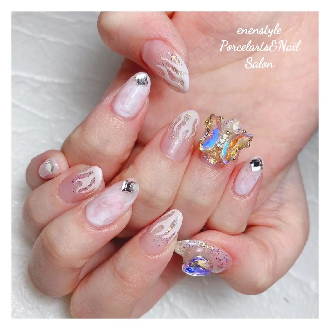 ミディアム ネイル 🐾enen style 🐾のネイルデザイン