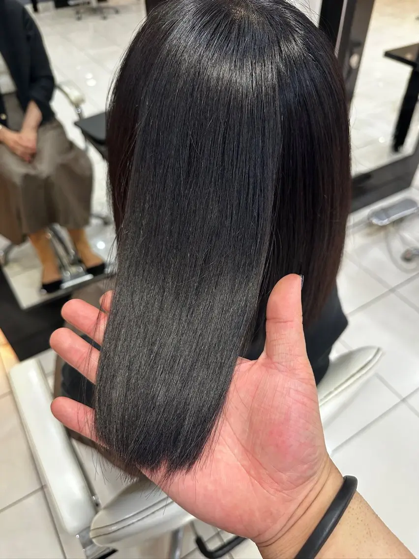 ミディアム カラー ブラウンカラー チョコレートブラウン ヘアカラー トリートメント デザインカラー✨🦄 透明感カラー✨ヒカルのヘアスタイル