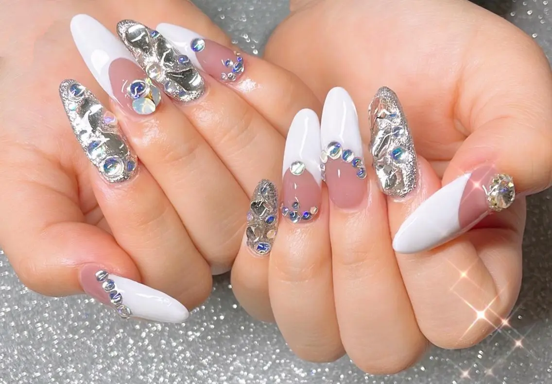 ネイル ハンドネイル VIERU 🌈🎀💖のネイルデザイン