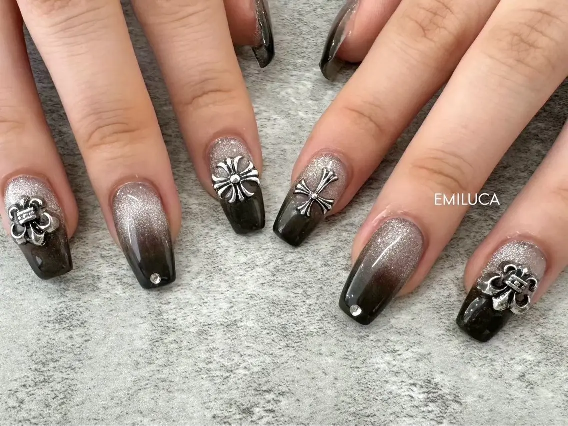 ネイル 持ち込み ビューティーサロン EMILUCAのネイルデザイン