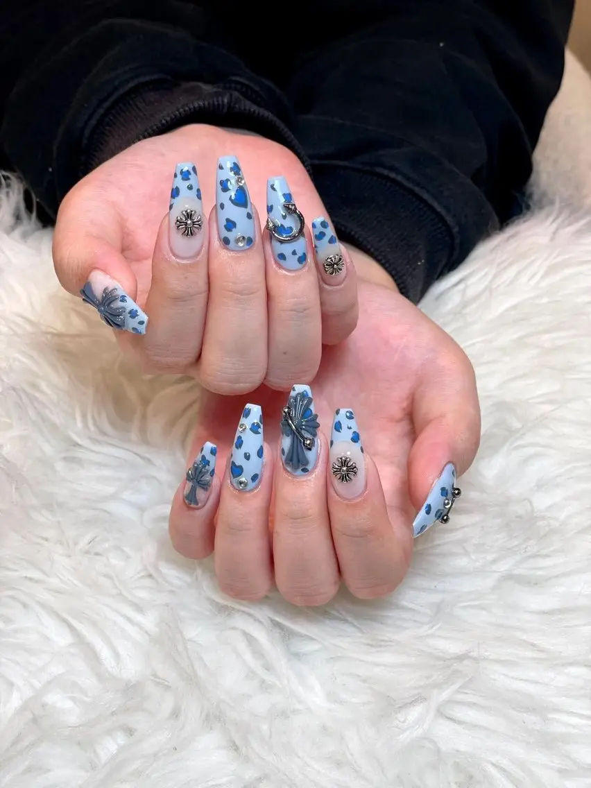 ネイル ハンドネイル ハンドケア Eli Muse 新宿ネイルのネイルデザイン