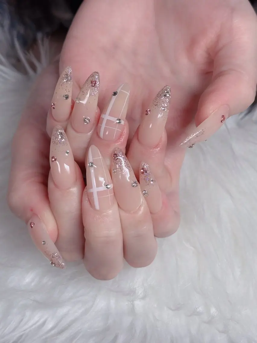 ネイル フレンチネイル ジェルネイル ハロウィン キラキラネイル 韓国ネイル H.baby Nail Salonのネイルデザイン