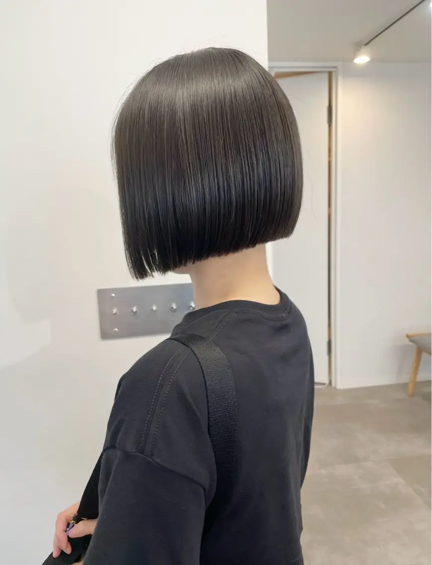 ミディアム カラー 切りっぱなしボブ ボブ 🫧透明感カラー/ ボブ/小笠原汐海🪽のヘアスタイル