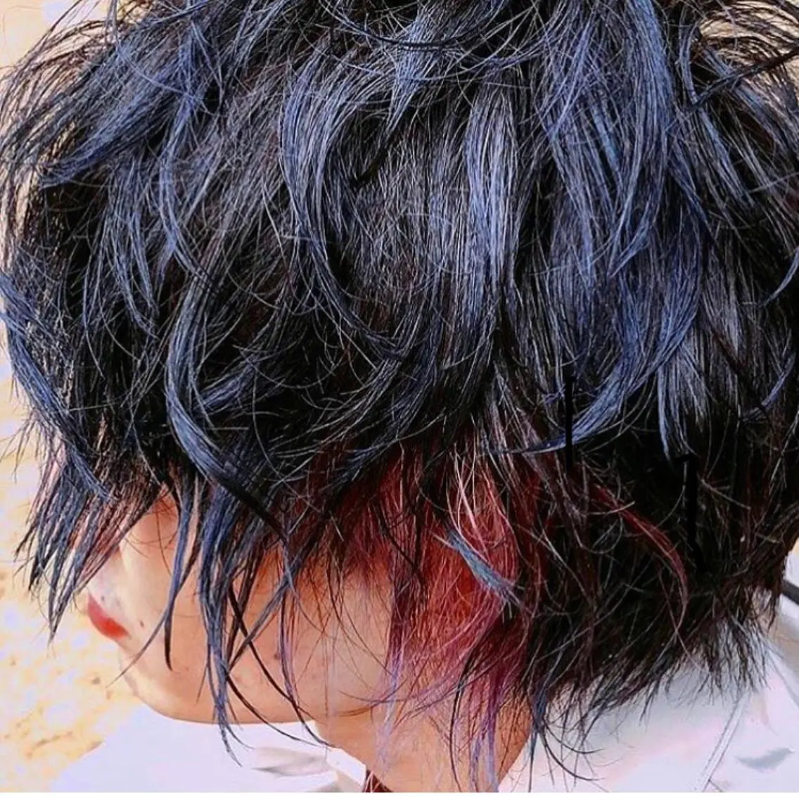 ショート カラー メンズ メンズインナーカラー ブルーカラー インナーカラー ピンクカラー jill by gisel＿のヘアスタイル