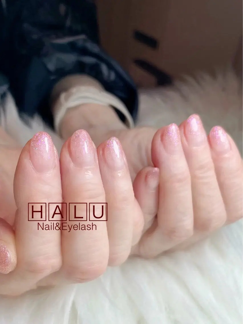 ネイル グラデーション ラメ(グリッター) ラメグラデーション ピンク HALU ハルのネイルデザイン