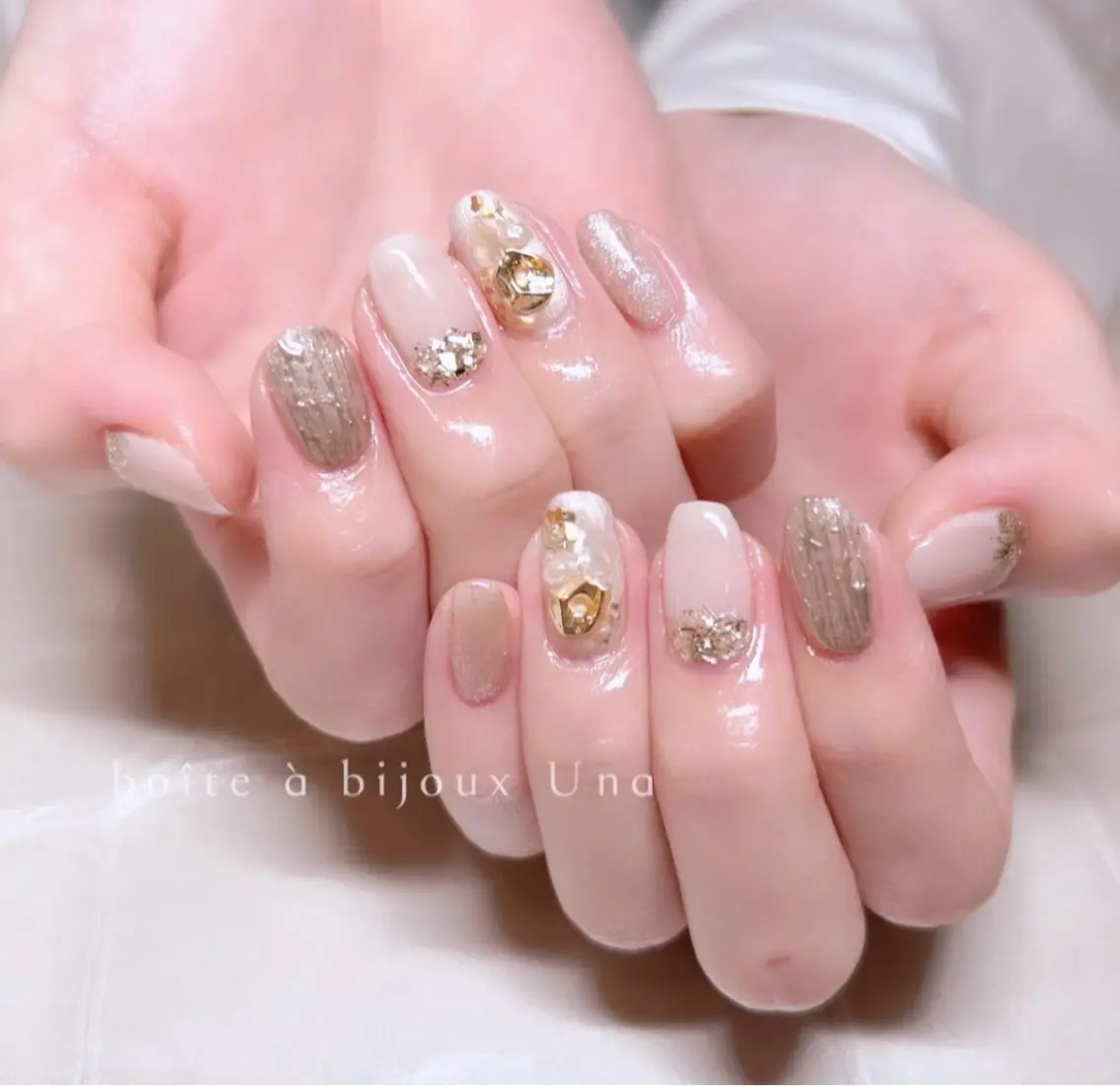 ネイル ゴールド ラメ(グリッター) ミラーネイル シルバー 春ネイル boite a bijoux Unaのネイルデザイン