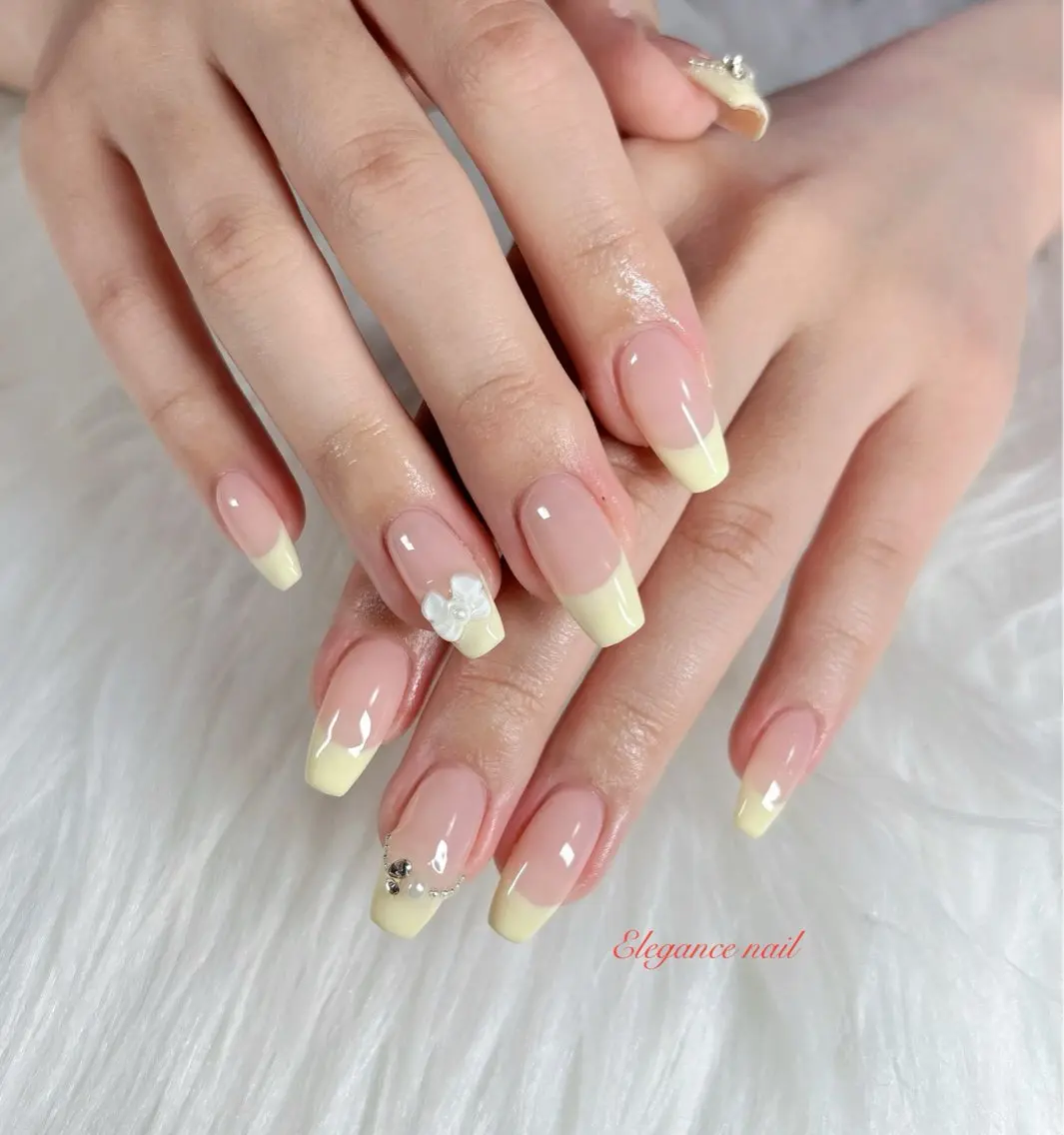 ネイル Elegance Nail本厚木店舗のネイルデザイン