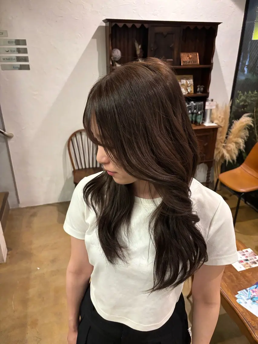 ロング 岩川 陽香のヘアスタイル