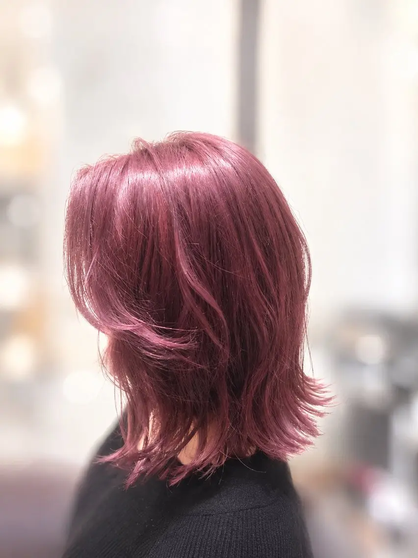 カラー CORAL めぐのヘアスタイル