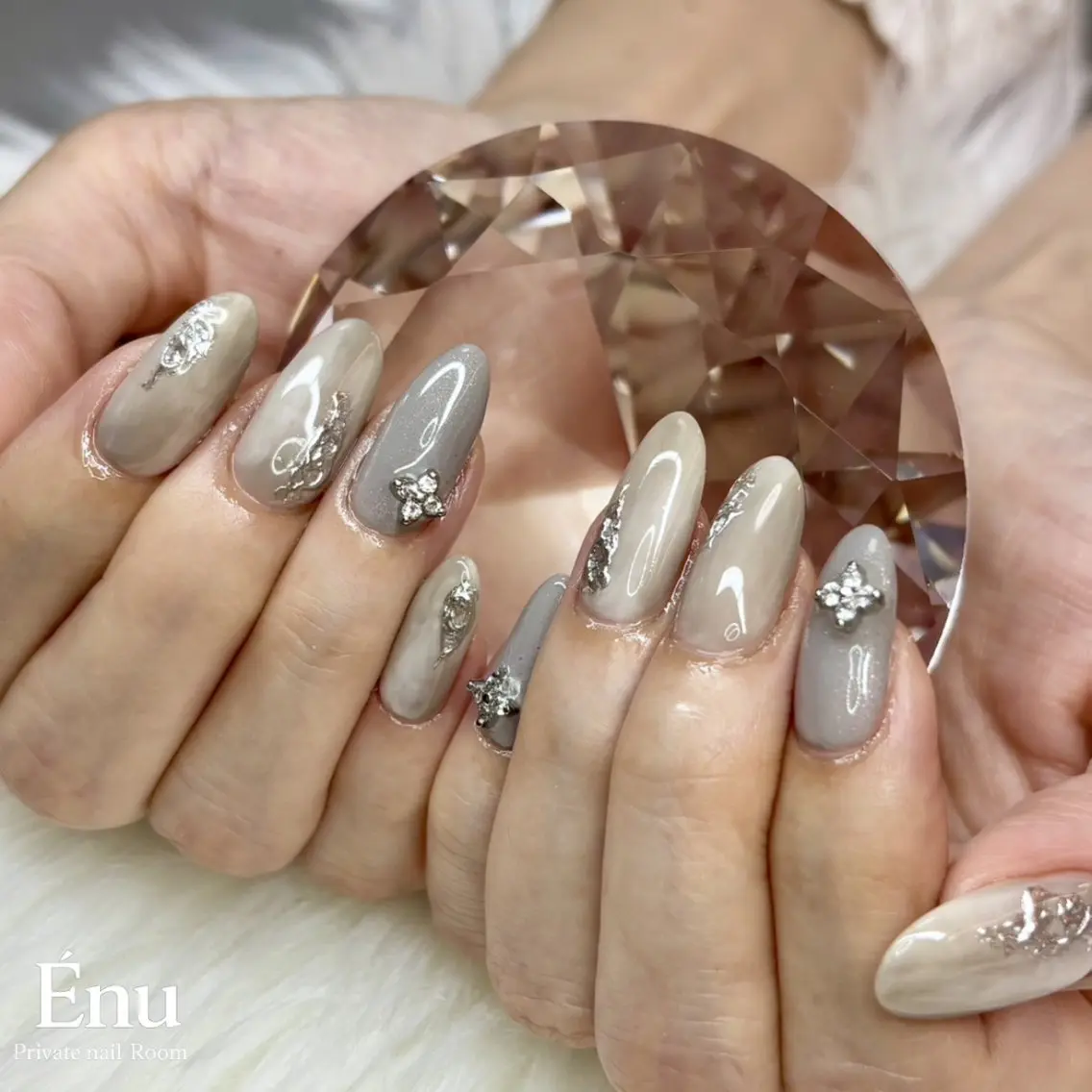 ネイル ニュアンスネイル ℕ𝔸𝕋𝕊𝕌 ⟡𝔸ℤ𝕌𝕄𝔸のネイルデザイン