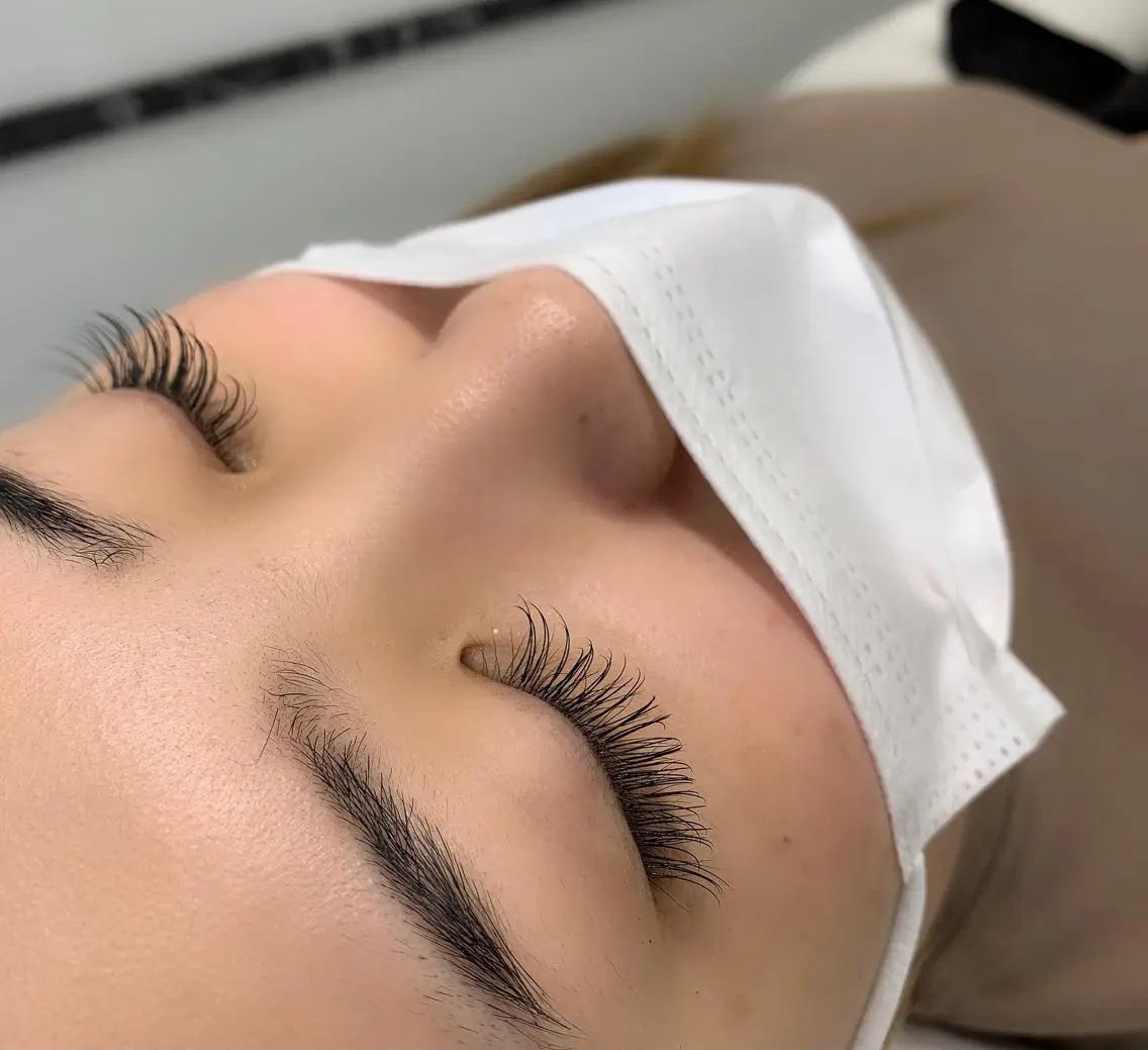 マツエク・マツパ 《eyenail M 》tsubakiの眉毛・アイブロウイメージ