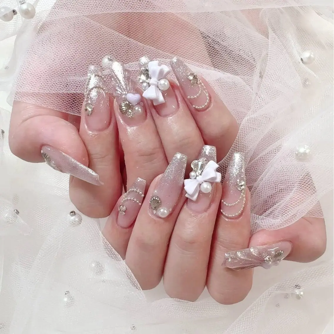 ネイル マグネットネイル ミラーネイル ニュアンスネイル ネイルチップ 冬ネイル Lee Nailsのネイルデザイン