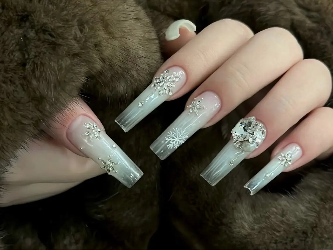 ネイル ハンドネイル Tinicoo Yuki ❄️のネイルデザイン