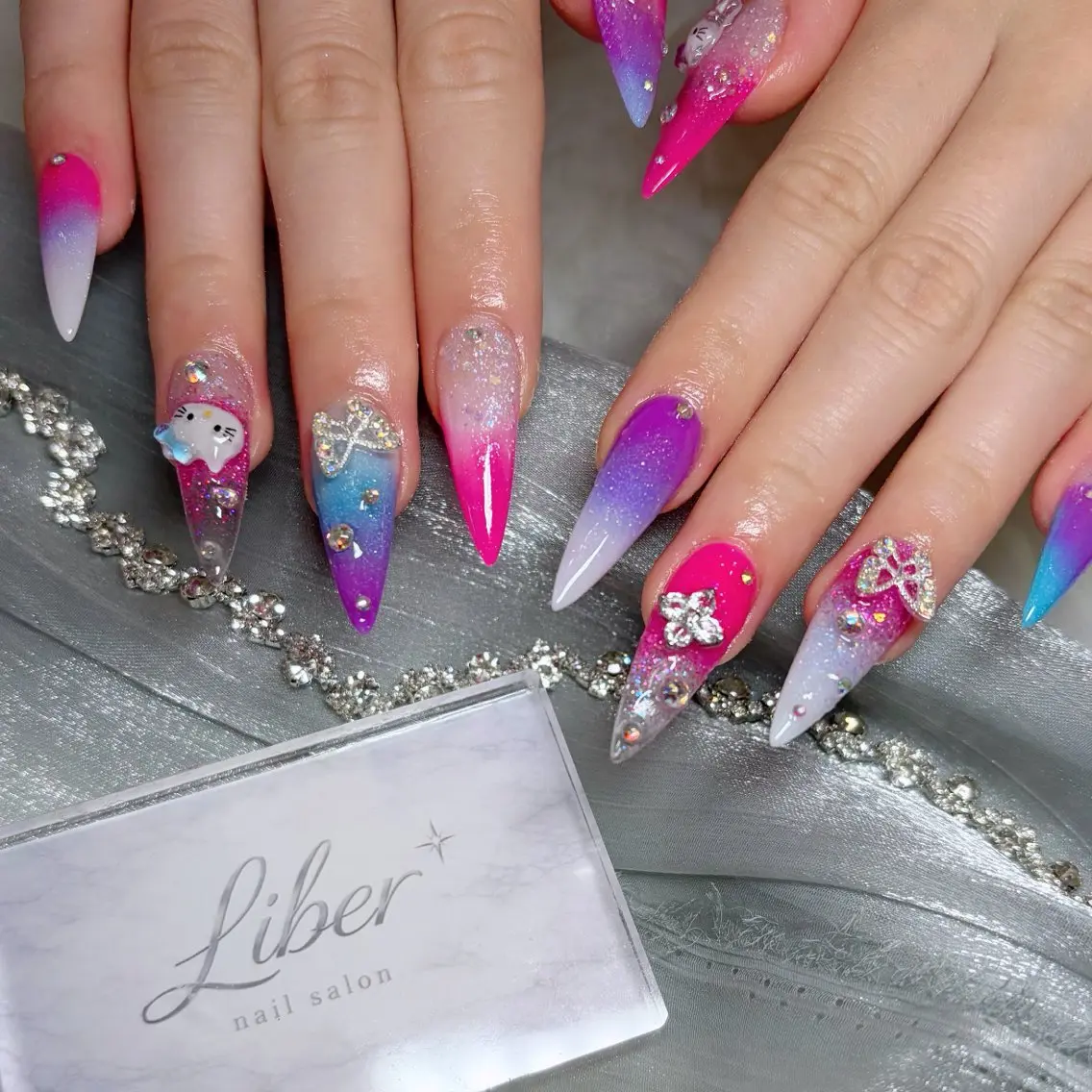 ネイル ロングネイル 夏ネイル ハンドネイル Liber リベルのネイルデザイン