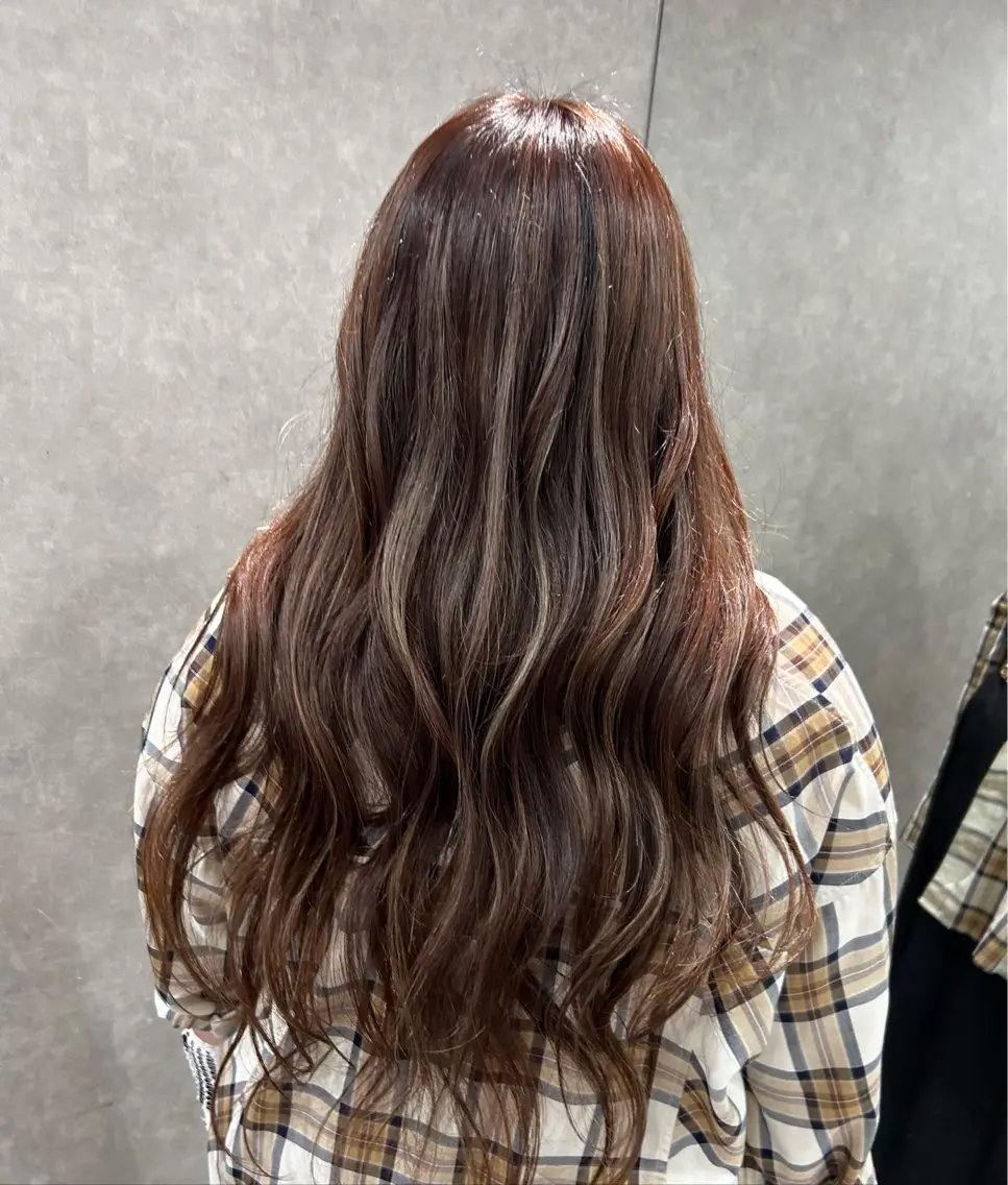 ロング カラー ブリーチ ハイライトカラー ハイライト ブリーチ🐰インナー ♡ハイライト♡綾🐰のヘアスタイル