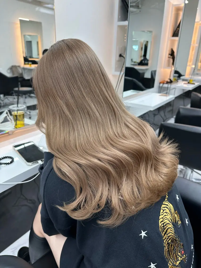 ロング カラー ALEAP owl Wakanaのヘアスタイル