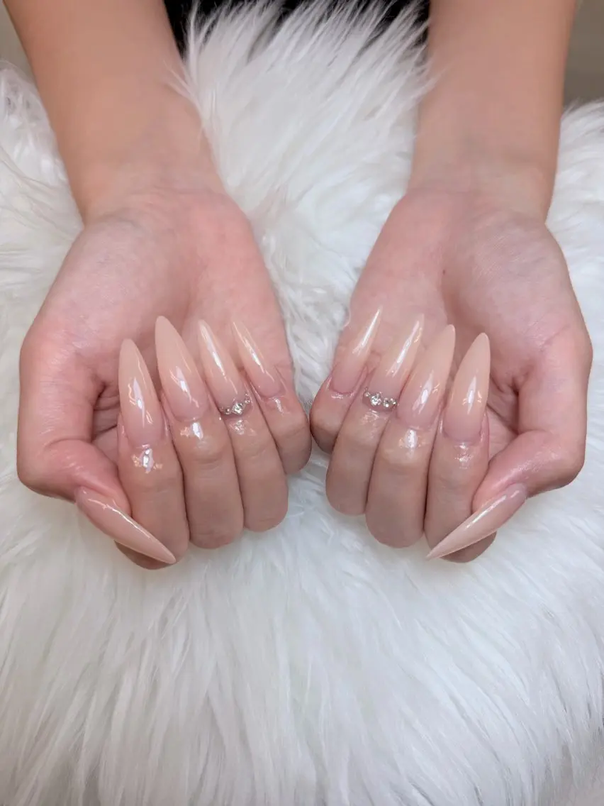 ネイル ハンドネイル ハンドケア Anh Nail 歌舞伎町のネイルデザイン