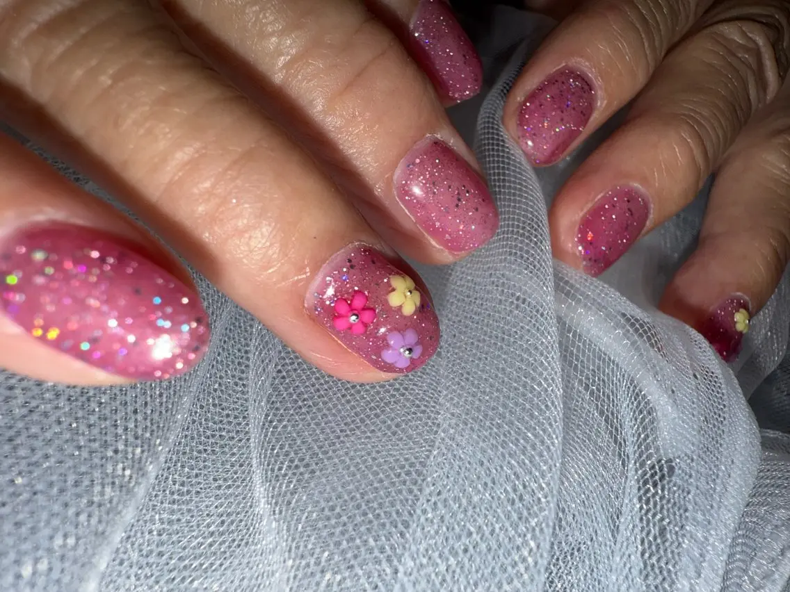 ネイル キラキラネイル nail 7la 向日市/東向日のネイルデザイン