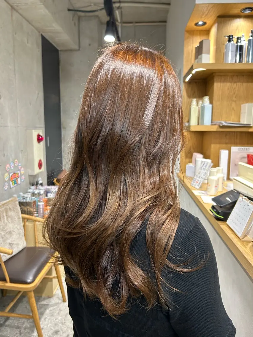 カラー ベージュカラー 🍎ブリーチカラー 🍎KUREA🍎のヘアスタイル