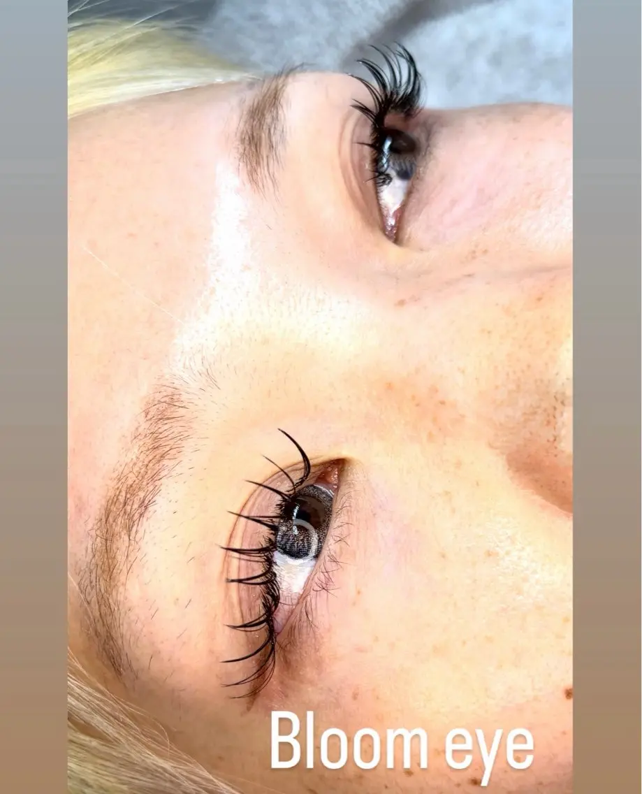マツエク・マツパ 付け放題 Bloom eye 豊中 北緑丘の眉毛・アイブロウイメージ