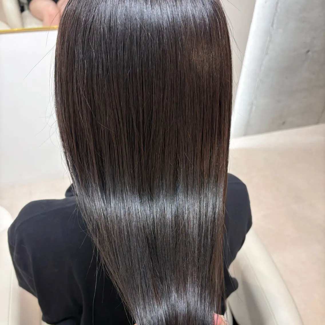 ロング カラー 黒髪 髪質改善 カット ヘアカラー トリートメント AOI🎀 顔周り カット/透明感カラーのヘアスタイル