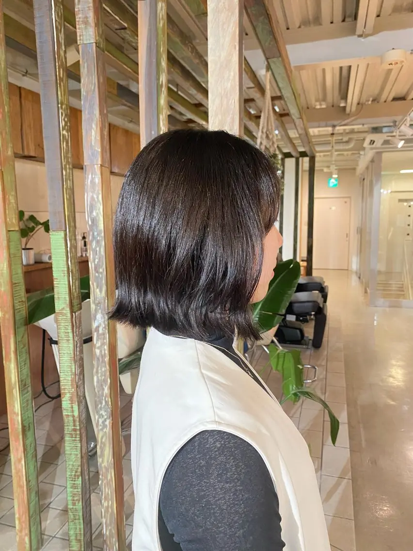 ミディアム 白上 愛佳のヘアスタイル