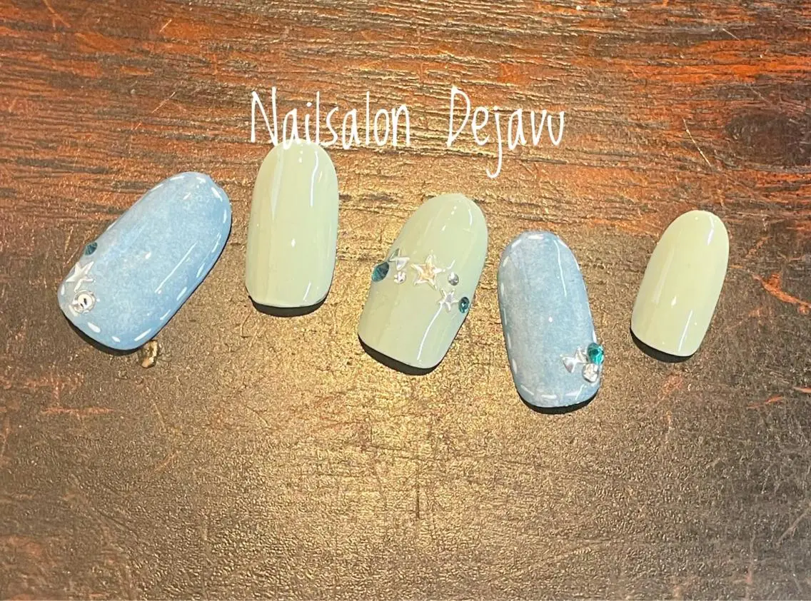ネイル アートネイル フラワーネイル ジェルネイル 春ネイル ハンドネイル Nailsalon Dejavuのネイルデザイン