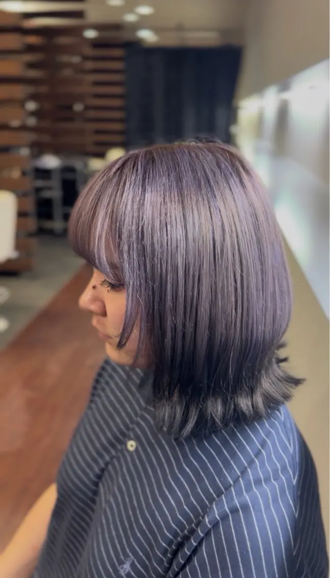 ミディアム カラー ブラウンカラー LiL しおんのヘアスタイル