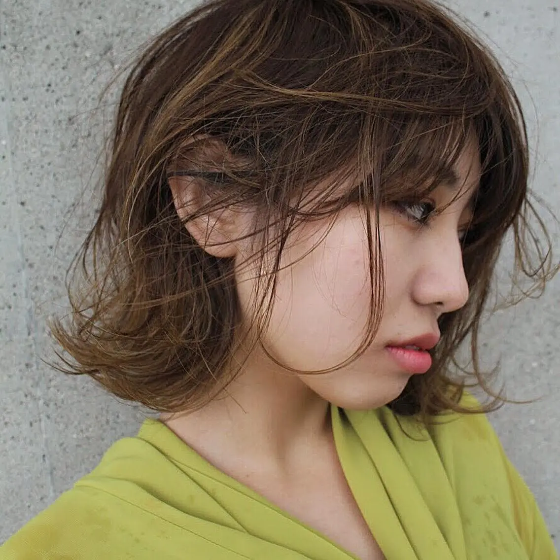ミディアム カラー ハイライトカラー ハイライト イシマル ナオヤのヘアスタイル