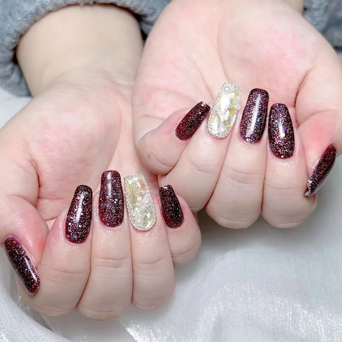 メンズ ネイル メンズ韓国風 アートネイル オーロラネイル ガーリー キラキラネイル ハンドネイル Nail salon 木にいるのネイルデザイン