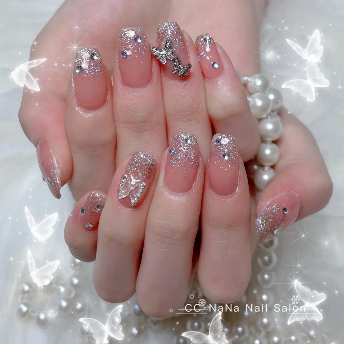 ネイル チークネイル フラッシュネイル ジェルネイル ハート キラキラネイル ハンドネイル 💎CC・NaNa 韓国風ネイル🌙Cのネイルデザイン