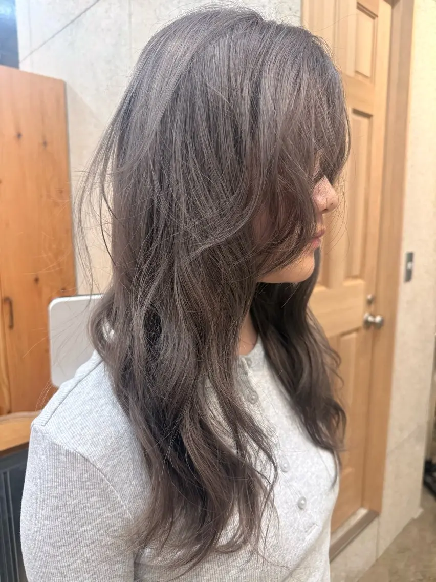 ロング カラー ヘアカラー KAAI ㅤのヘアスタイル