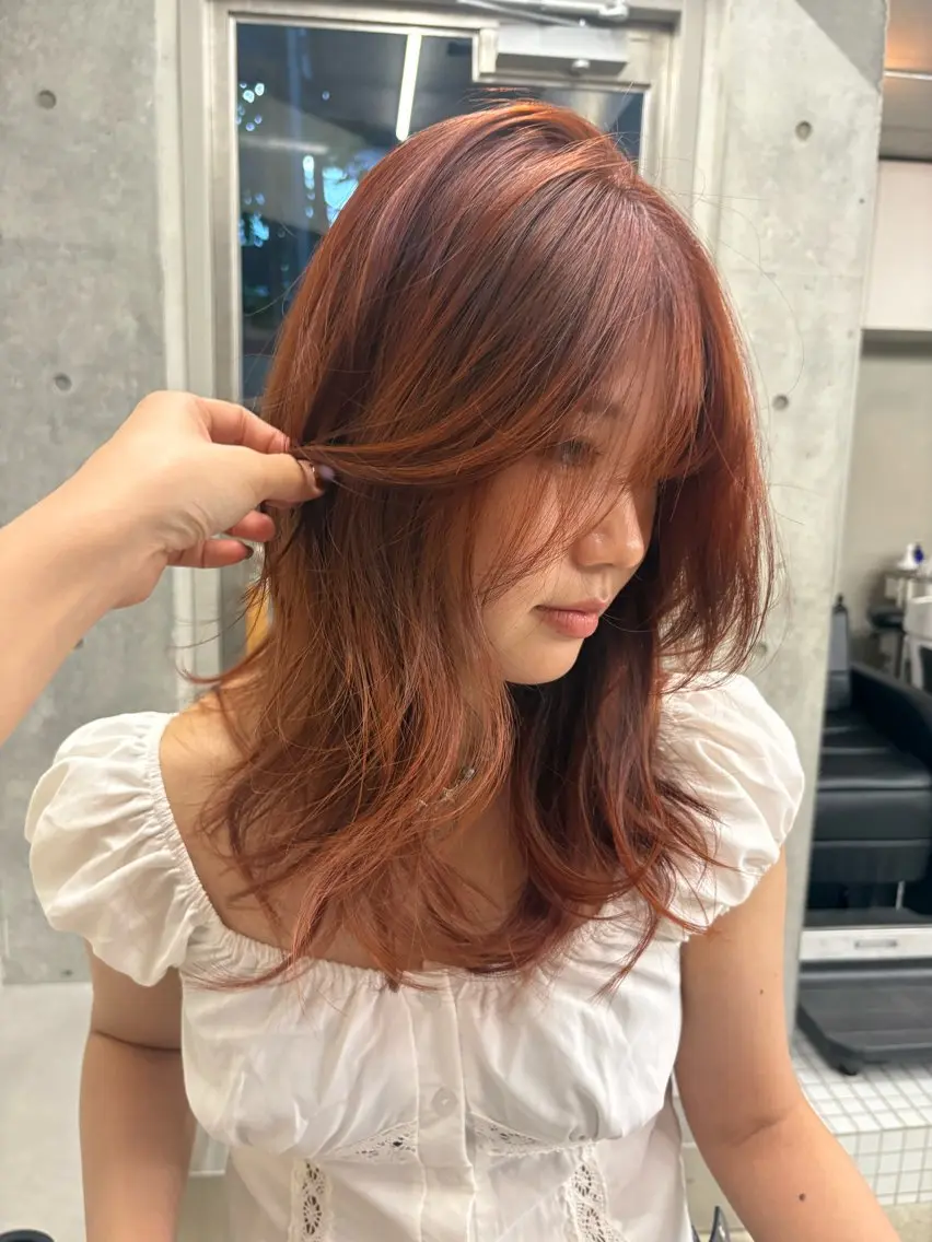 ミディアム カラー カット ヘアカラー トリートメント Saki/レイヤー/ 柔らかカラーのヘアスタイル