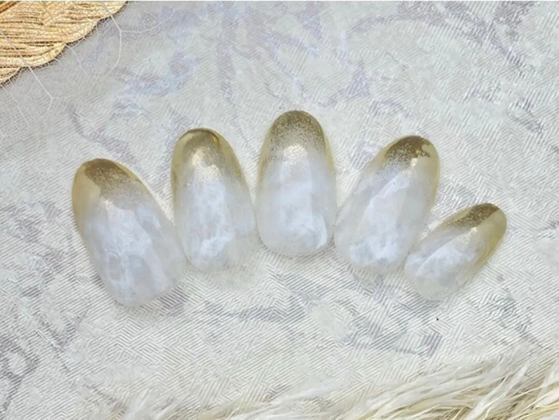 ネイル emunail あやかのネイルデザイン