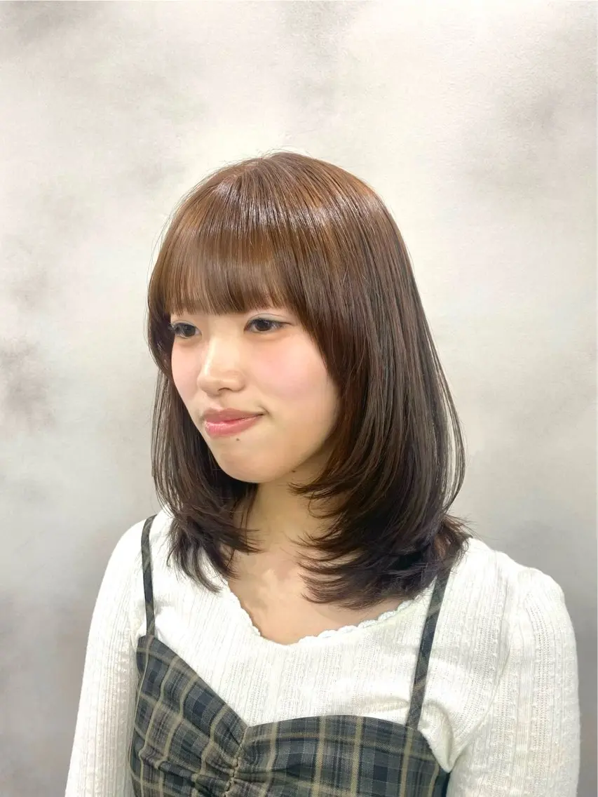 ミディアム ミディアムレイヤー レイヤーカット レイヤーカット🌼 艶カラー/長野/あやのヘアスタイル
