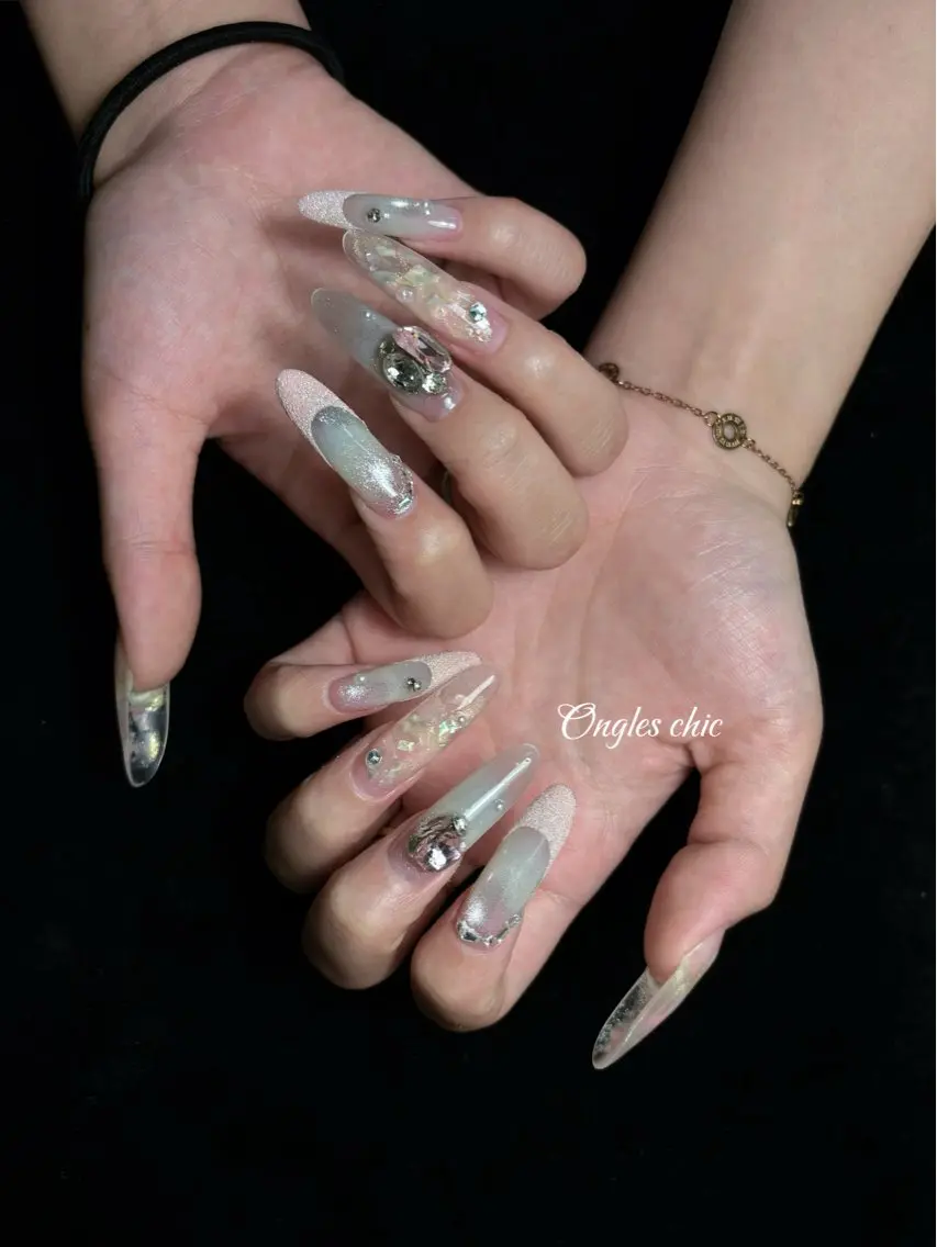 ネイル ハンドネイル ongles chicのネイルデザイン