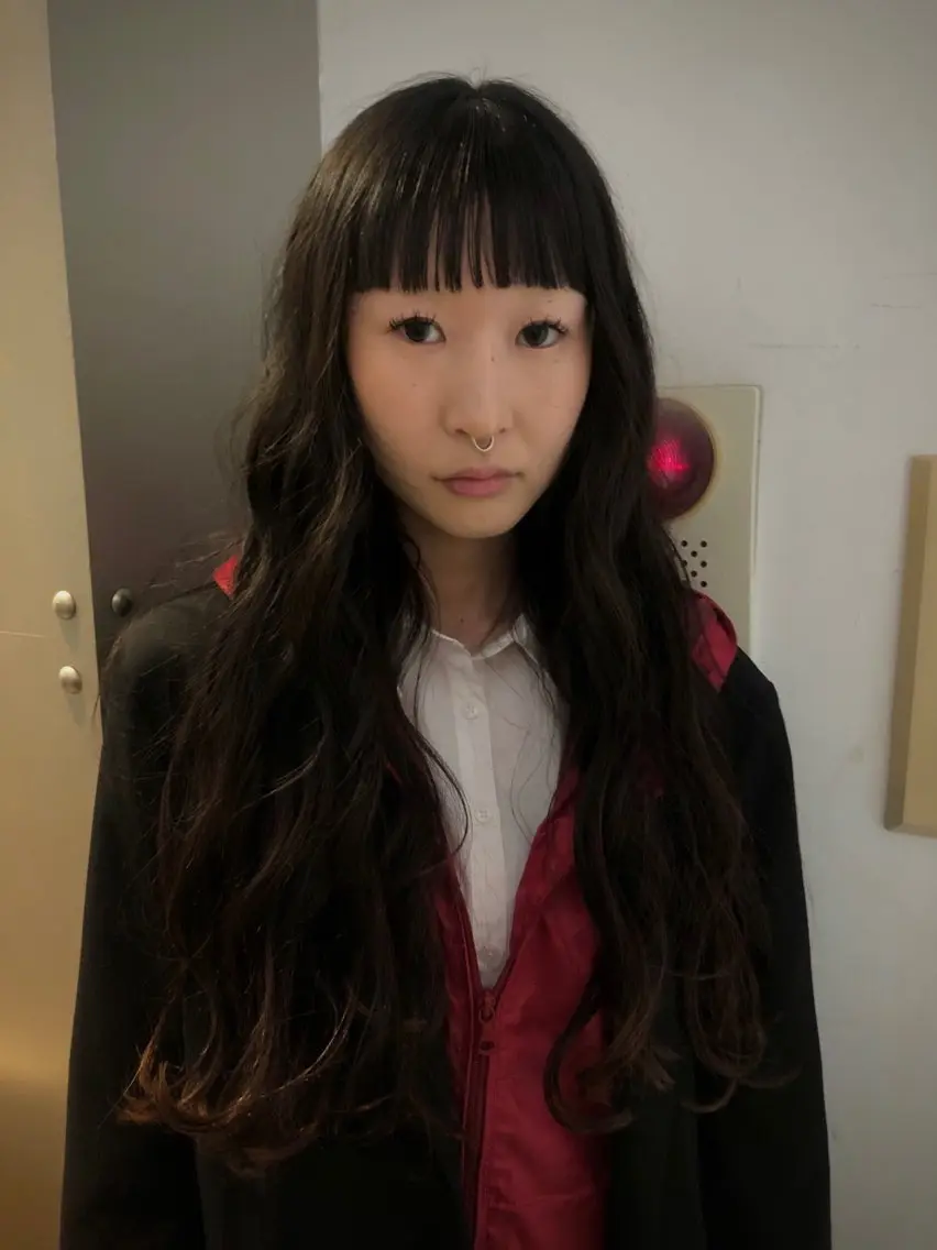 ロング パーマ カット パーマ レイヤー/透明感 カラー　いくらまゆのヘアスタイル