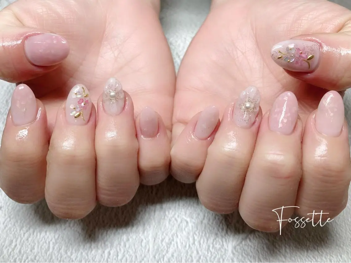 ネイル フラワーネイル ニュアンスネイル 春ネイル ブライダルネイル ハンドネイル nailsalon Fossetteのネイルデザイン