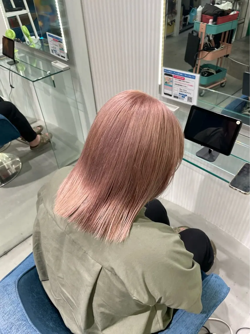 ミディアム ヘアカラー 安井まゆ _Box mico.のヘアスタイル