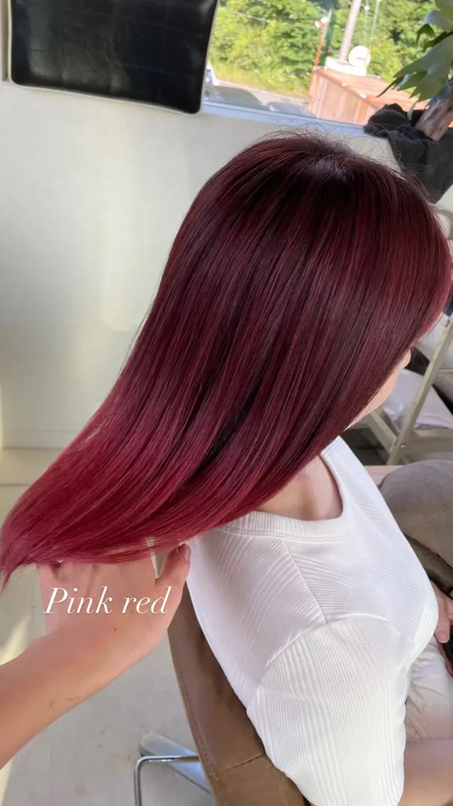 ミディアム ヘアカラー 鈴木 妃帆未のヘアスタイル