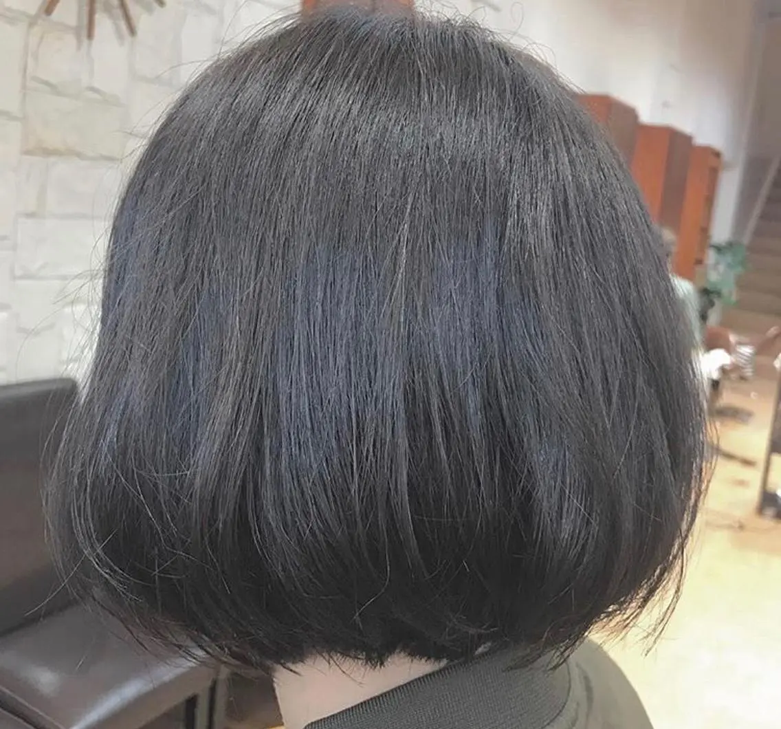 ショート カラー ✂︎ショート、ボブ、 レイヤー🩵YUMIのヘアスタイル