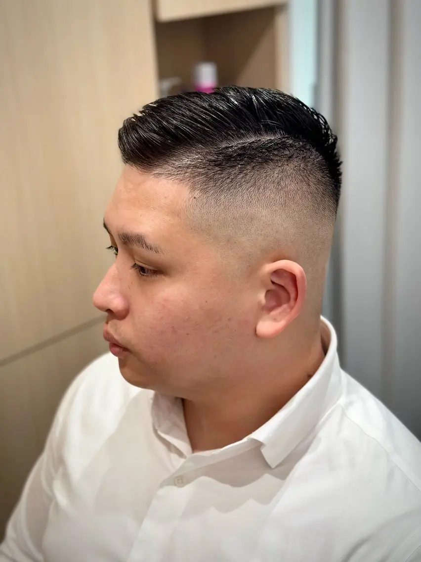 メンズ アイブロウ フェードカット スキンフェード 【23時まで営業!】 知念 新菜のヘアスタイル
