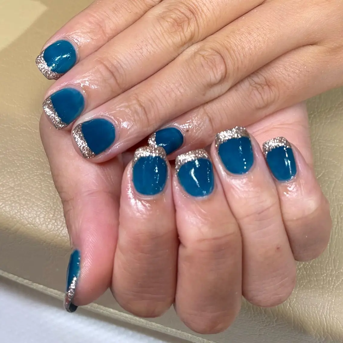 ネイル フレンチネイル ラメ(グリッター) ハンドネイル nacre nail 川崎🌸rioのネイルデザイン