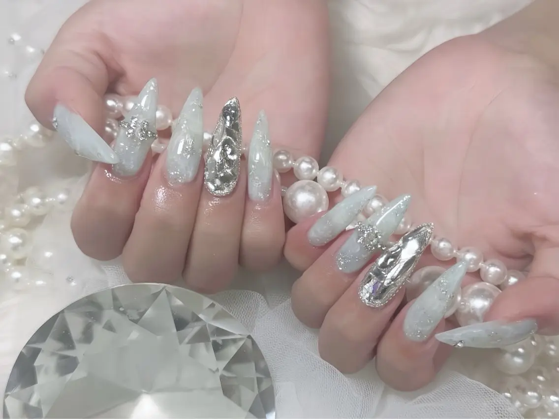 ネイル アートネイル ジェルネイル ネイルチップ Rin Nail 新大久保店のネイルデザイン