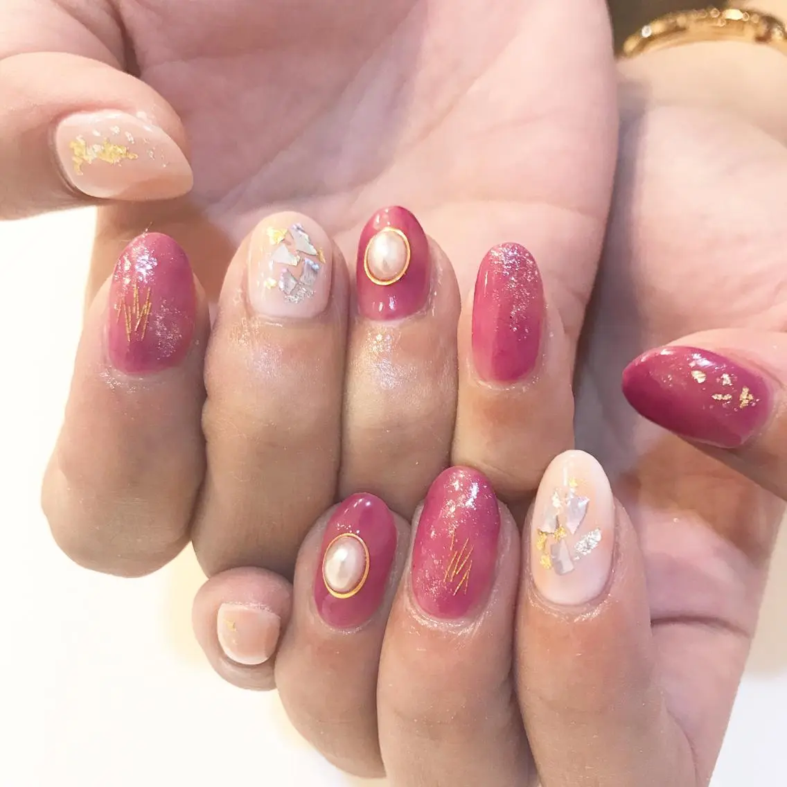 ネイル ニュアンスネイル 板垣 綾乃のネイルデザイン
