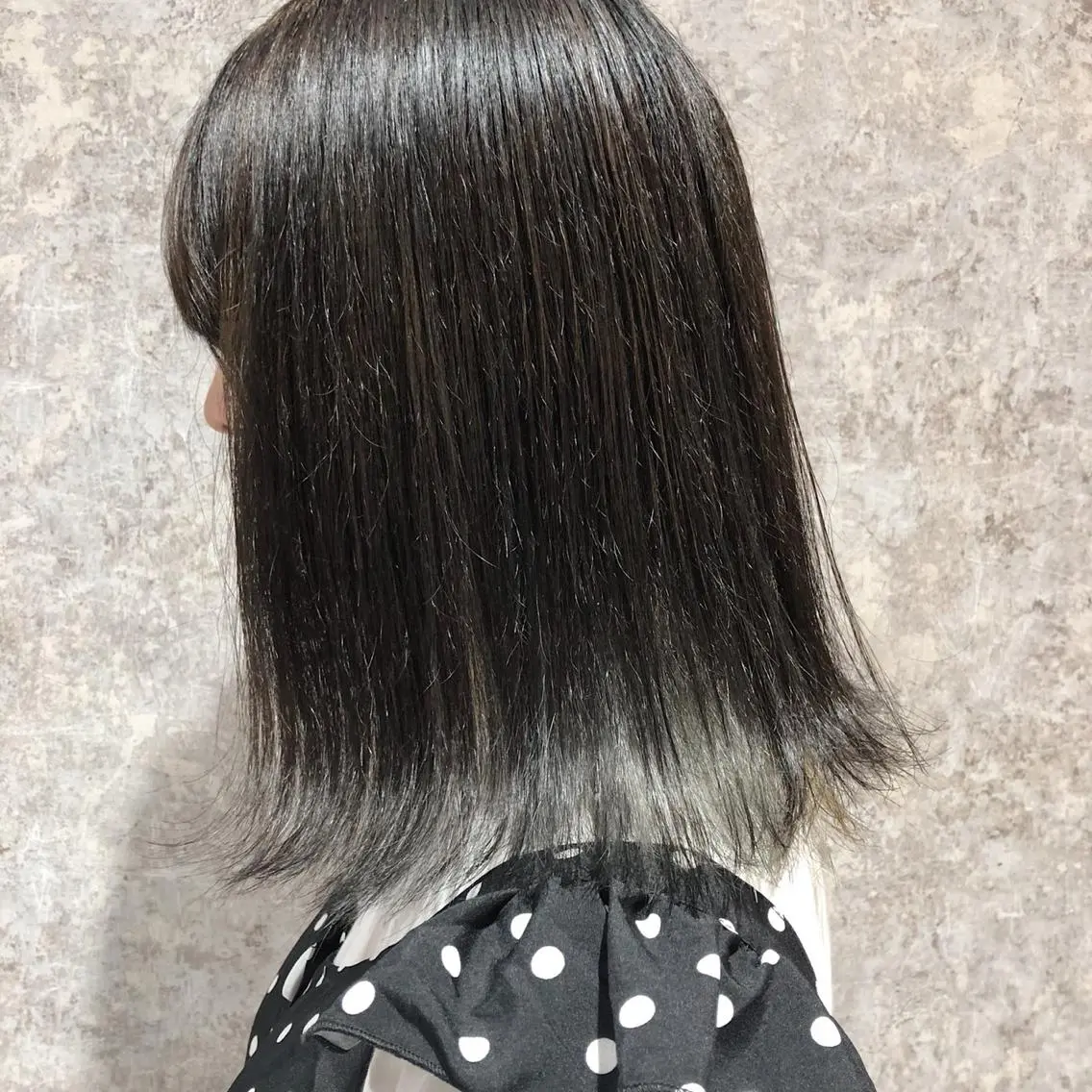 ミディアム カラー シルバー Blanco Color&Careのヘアスタイル
